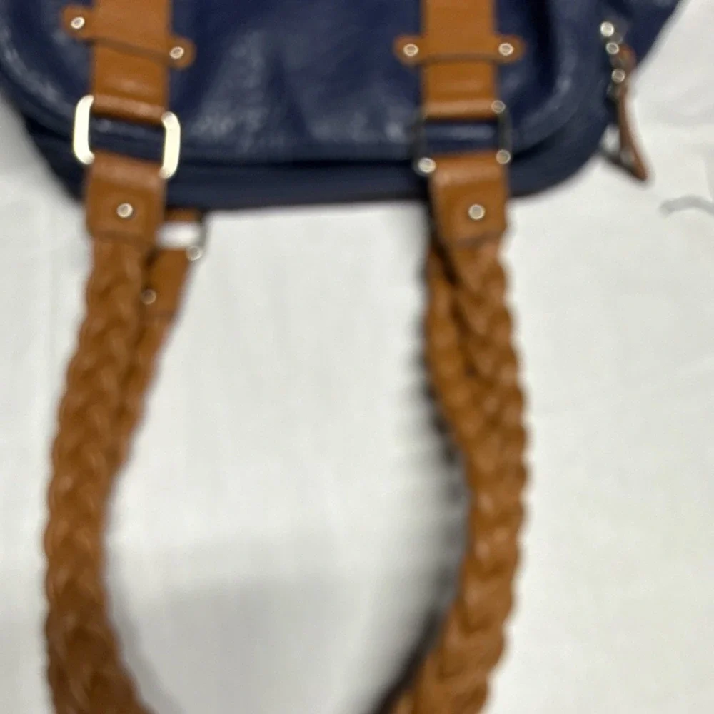 Rosetti navy brown
